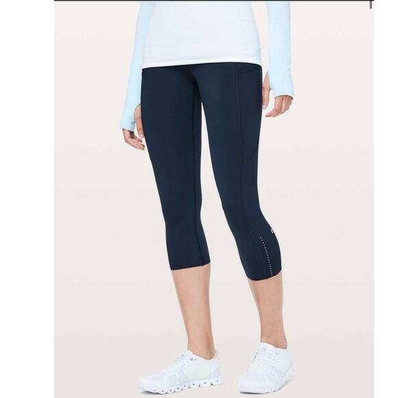 Lululemon true navy fast and free crop II “nulux 19” women’s 12 - Picture 3 of 10